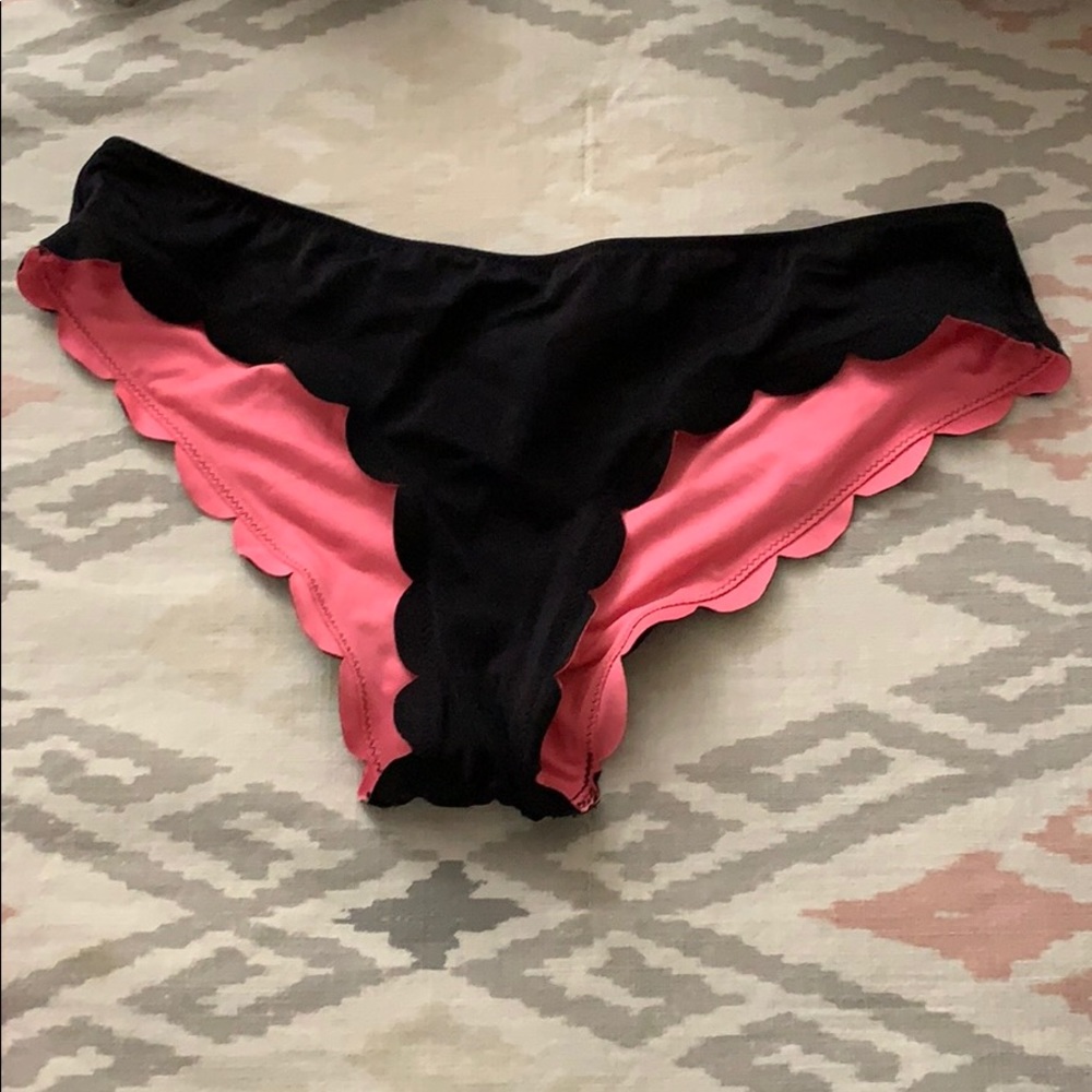 Black cheeky scalloped bottom